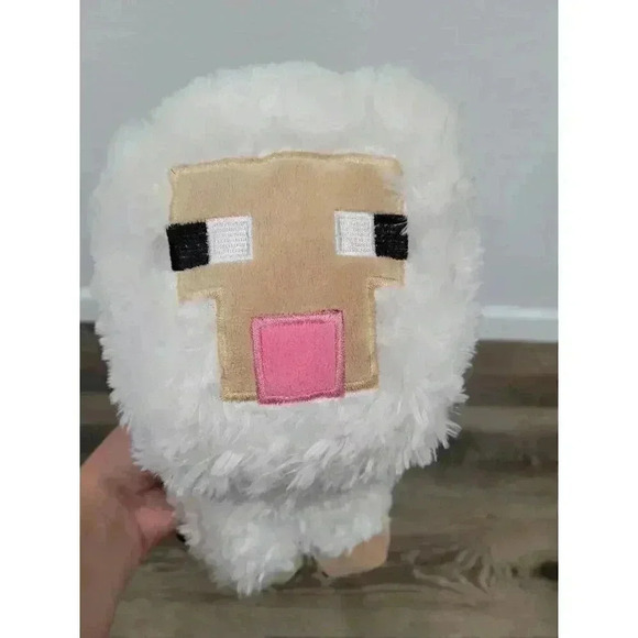 Minecraft White Lamb Sheep Plush 14"‎ Stuffed Animal Toy Excellent Condition - Picture 1 of 3